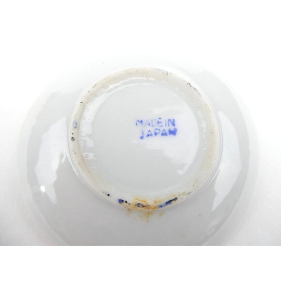 Vintage Japanese Porcelain Mini Plate W/ Blue Pagoda & Tree Design 2.75“ x 2.75” - Picture 4 of 8